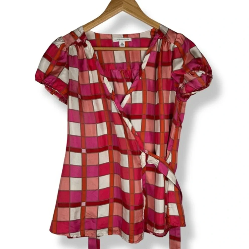 Banana Republic 100% Silk Wrap Top‎ Womens Size XS Y2K Retro Geometric Plaid
